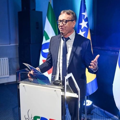 OD RATNOG PROFITERA DO PRIMITIVCA ZASTUPNIKA